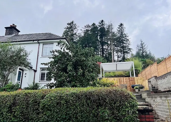 5 - Idyllic Location - Great For Groups