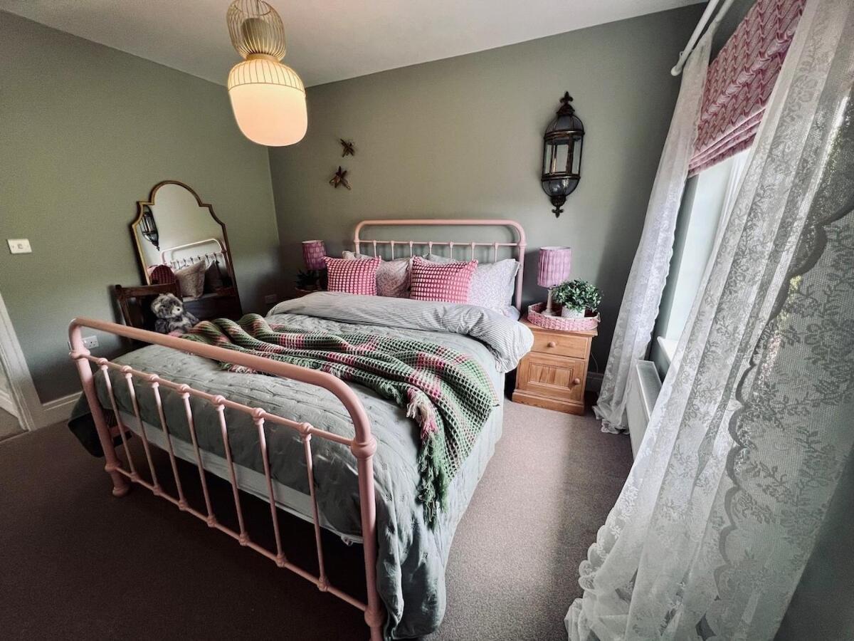 5 - Idyllic Location - Great For Groups